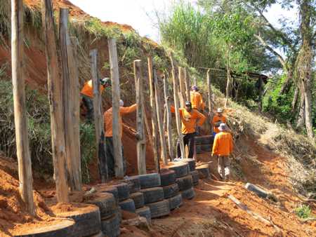 Obra contenção
